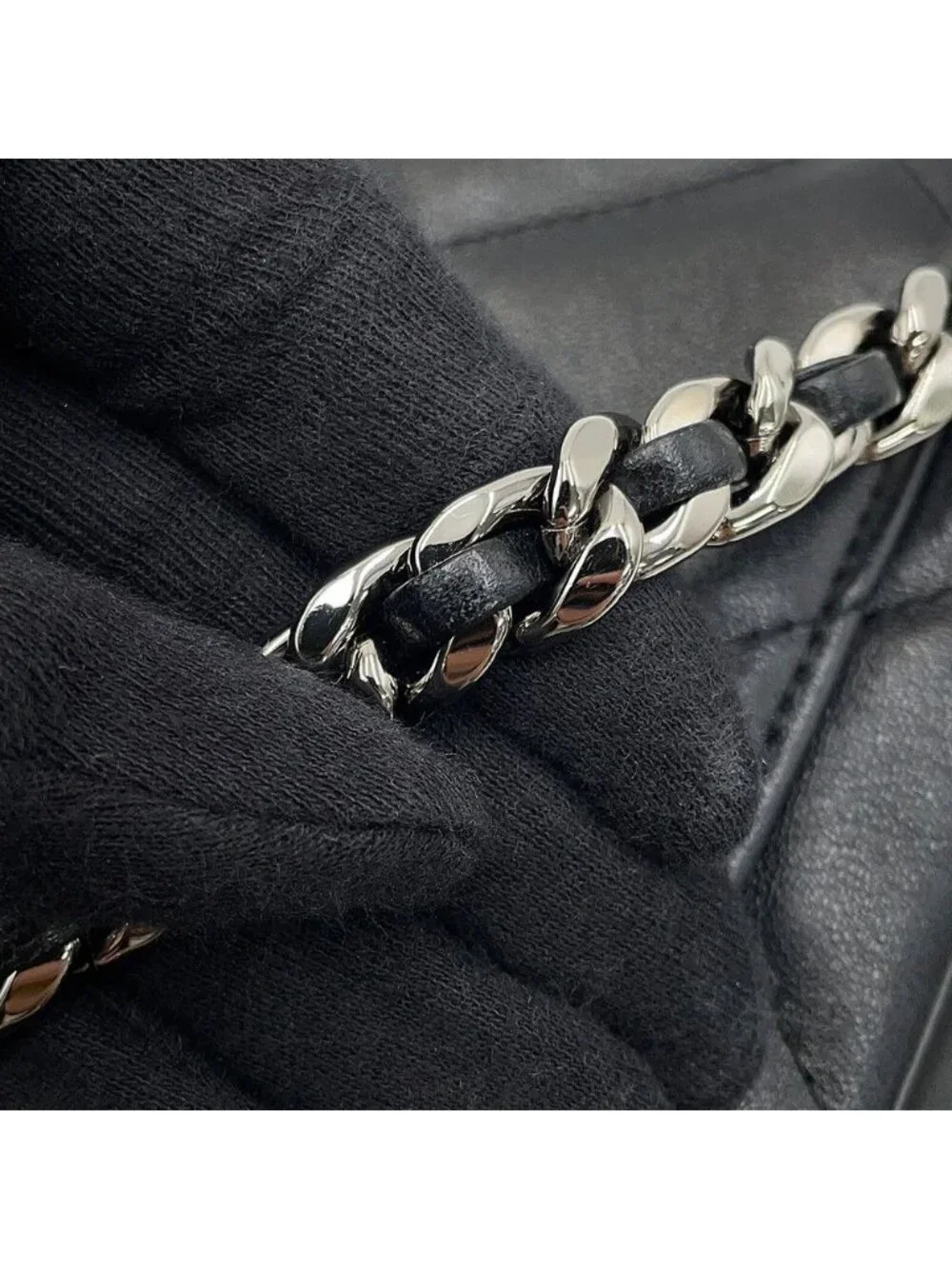 Chanel Chain Shoulder Bag 19 CC Logo Lambskin Black